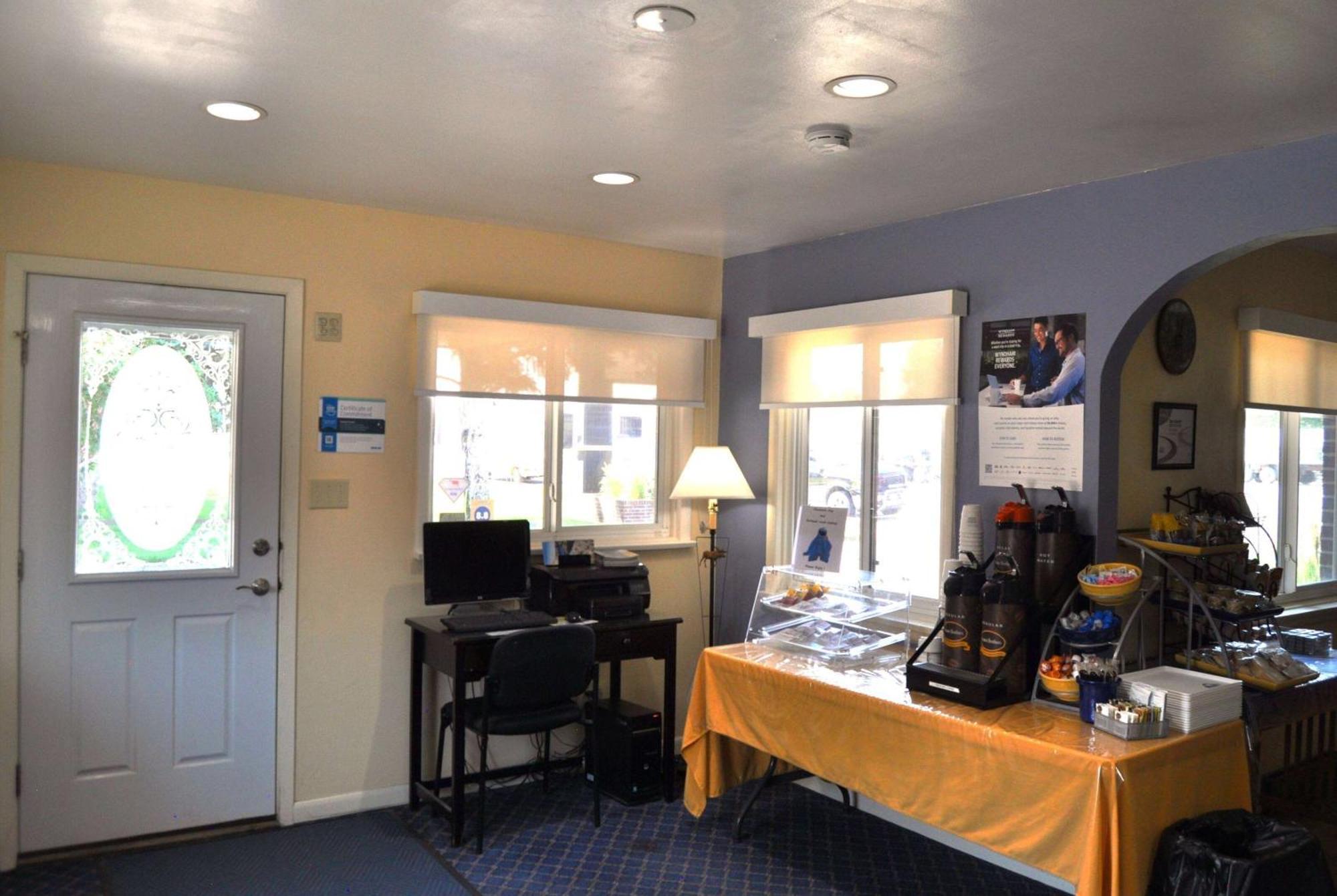 Days By Wyndham Hotel Worland
